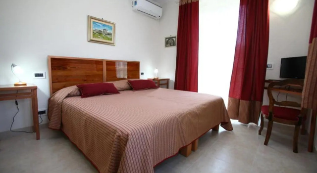 Il Vecchio Mulino di Bairo, Prenota Hotel Bairo Piemonte