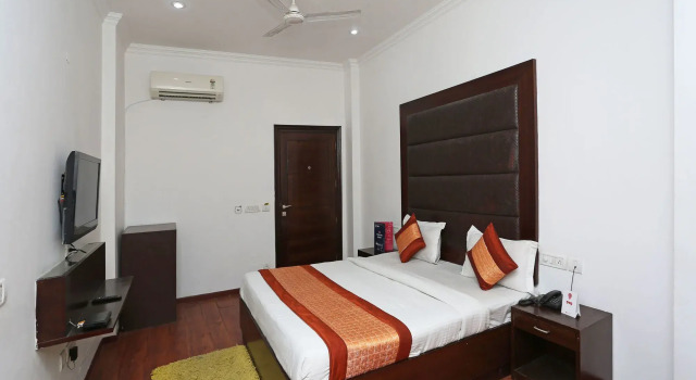 Hotel Pacific Inn Suites by OYO Rooms, Varaa Hotelli Gurgaon 