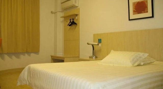 Jinjiang Inn Shanghai Xujiahui Tianyaoqiao Road, Varaa Hotelli Xuhui 