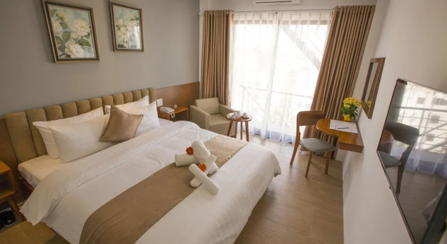 Двухместный номер Superior с балконом Gardenia Hue Hotel