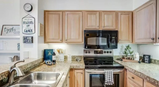 Номер Standard Lakeside Village 1 Bedroom Condo in Lakeshore Complex