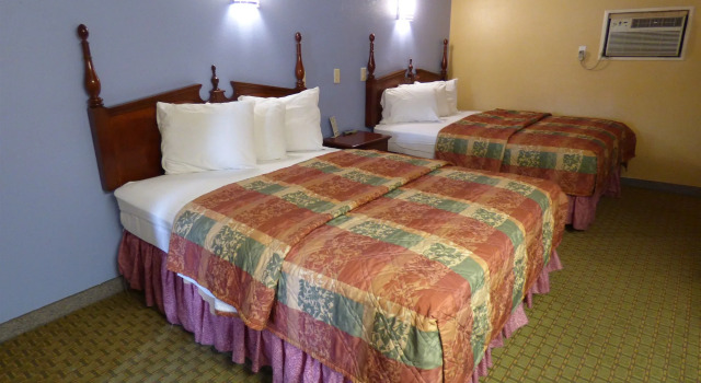 Coronada Inn & Suites, Забронировать Мини-отель Сент-Джордж Национальный парк Зайон, рядом с Центр искусств "Пайонир"