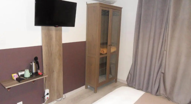 Двухместный номер Standard Logis Hôtel Restaurant Les Aubuns