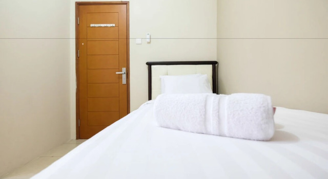 2 Bedrooms at Gading Greenhill Apartment by Travelio, Prenota Appartamento Kelapa Gading 