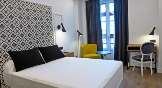 Трёхместный номер Superior Hotel Colón Plaza