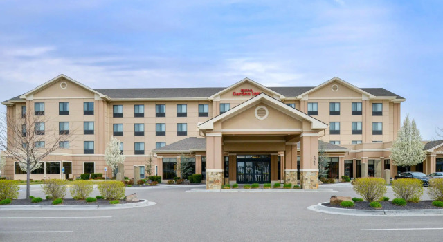 Кровать в общем номере Hilton Garden Inn Twin Falls