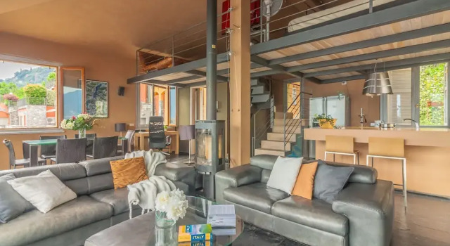 Fontana Penthouse in Fiumelatte, Book Hotel Hotels in Fiumelatte with Parking, Parking