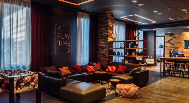 Отель Pentahotel Reading