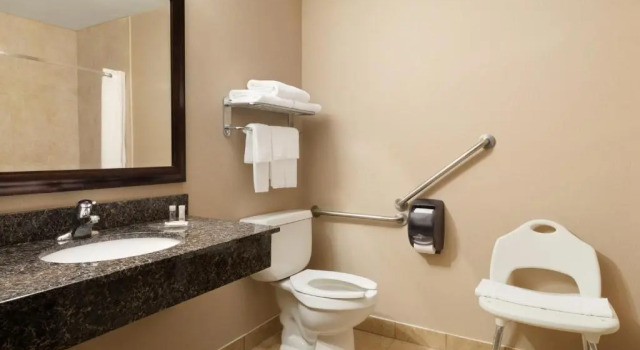 Двухместный номер Standard Days Inn by Wyndham Innisfail