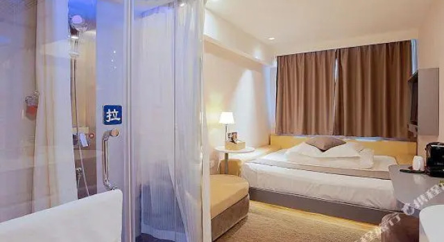 Zsmart Hotel (Tianjin Binhai Finacial Free Trade Zone Yujiabao High-speed Railway Station)