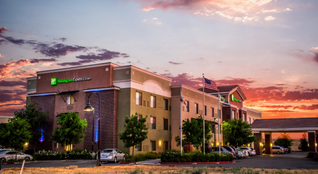 Holiday Inn Express Hotel & Suites Lincoln by IHG