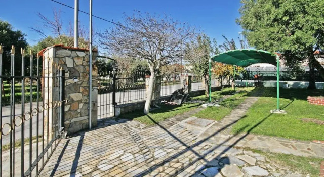 Вилла Private 6-bdrm Villa with garden 150m to beach