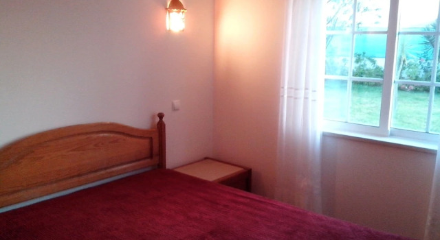 Albufeira 2 Bedroom Apartment 5 min From Falesia Beach and Close to Center! B, Rezerwuj Apartament Hotele w Algarve z parkingiem, Parking