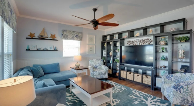 Fort Myers Home Near Sanibel Island Causeway