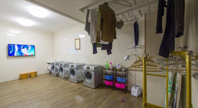 Aisiting Hotel, Book Hotel Hotels in Jiuquan with Parking, Parking