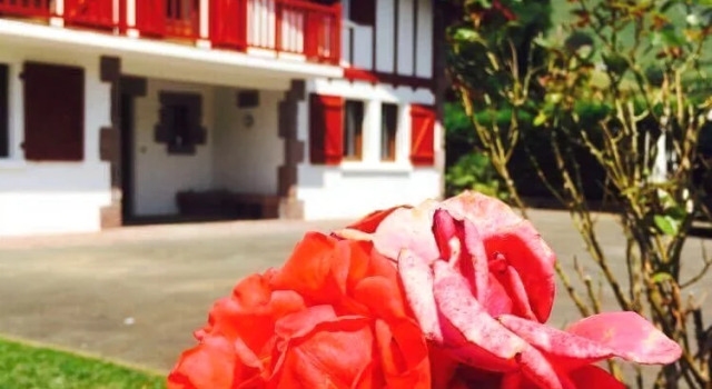 Le Chalet d'Iparla, Book Chalet Villaer i Bidarray, Villa