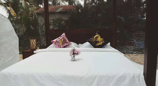 Jungle Bubble Lodge Ubud - Campsite, Rezervovat Kemp Hotely v Bali se snídaní, Snídaně