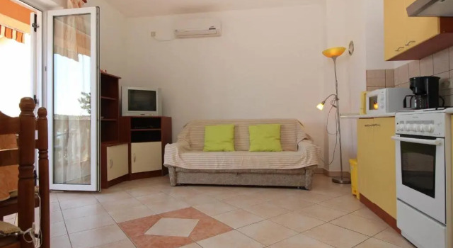 Villa Tiha, Prenota Villa Hotel a Isole Quarnerine con parcheggio, Parcheggio