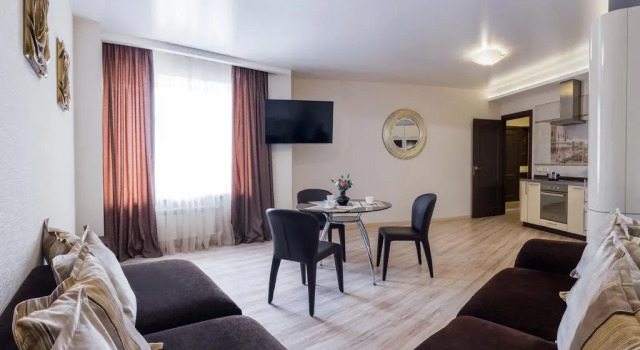 Uyutny Dom Apartments 3, Забронировать Апартаменты/квартира Отели Городского округа Екатеринбурга - Северный управленческий округ с парковкой, Парковка