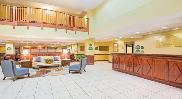 Holiday Inn Express Mobile I-65 by IHG, Book Hotel Hoteller i Mobile med morgenmad, nær Spring Hill College, Morgenmad