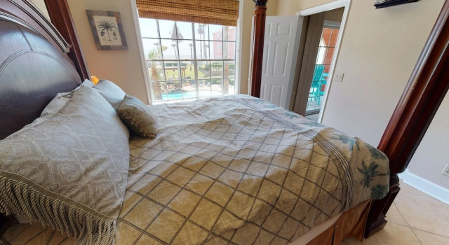 Dawn 823 Condo With Private Balcony and Views of Gulf of Mexico by Redawning
