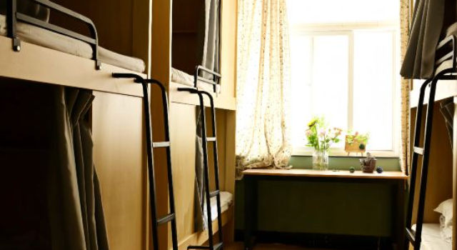 Кровать в общем номере (мужской номер) Yuanzu International Youth Hostel