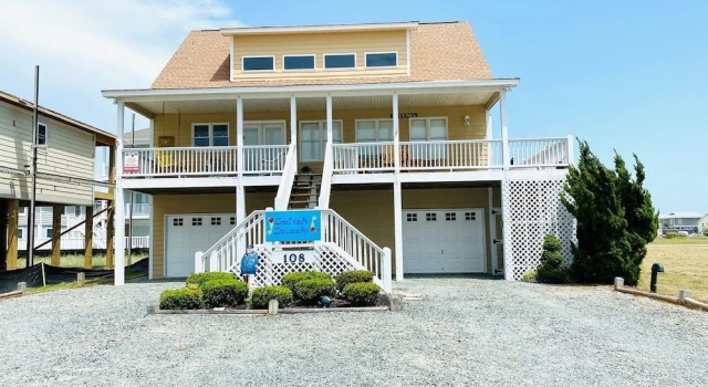 Splish Splash 4 Bedroom Home, Book Feriehus Hoteller i Supply med pool, Swimmingpool