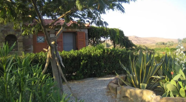 Коттедж c 1 комнатой Caviro Residence