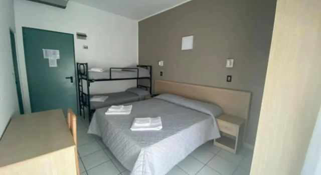 Трёхместный номер Standard Hotel Rex