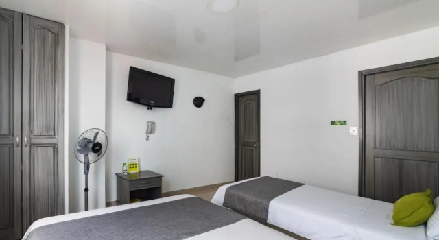 Трёхместный номер Standard Hotel Exito