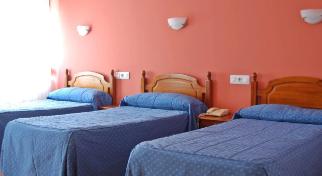 Трёхместный номер Comfort Hotel Gil