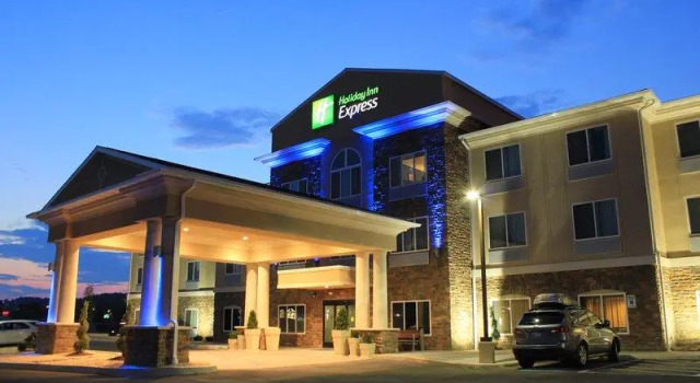 Люкс с видом на море Holiday Inn Express