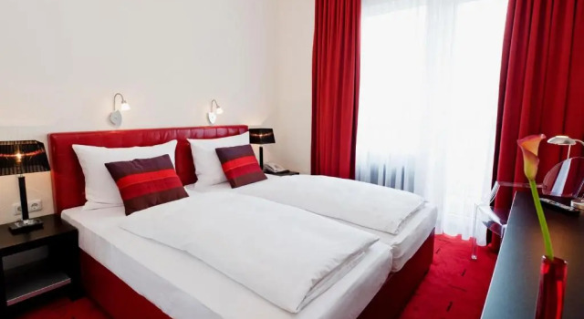 Номер Standard Hotel Esplanade