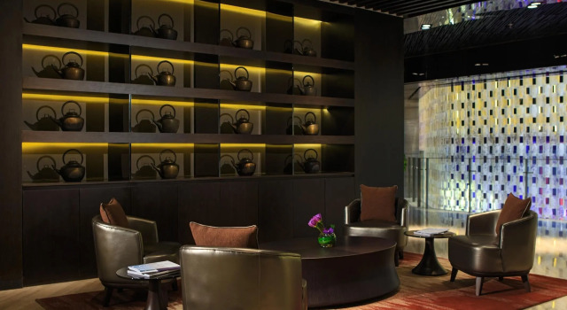 Renaissance Beijing Wangfujing Hotel, Забронировать Отель Дунчэн Пекин, рядом с Meridian Gate