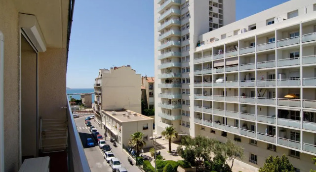 T1 moderne Plage des Catalans, Забронировать Апартаменты/квартира Отели Марселя с парковкой, рядом с Национальный театр Марселя Ла Крие, Парковка