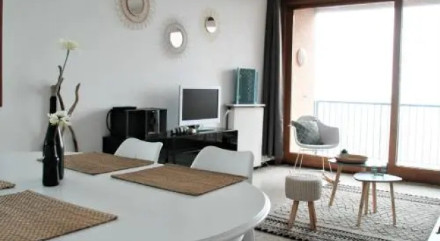 Profitez De La Vue, Book Hotel SPA Hotels in Vermillion Coast, SPA