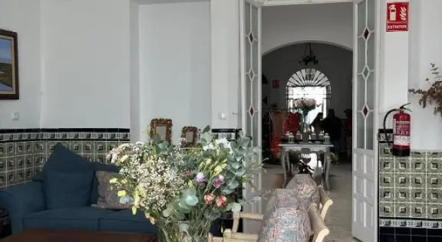 HOSTAL LA CRUZ 1872, Забронировать Отель Чипиона Коста-де-ла-Лус, рядом с Playa Micaela
