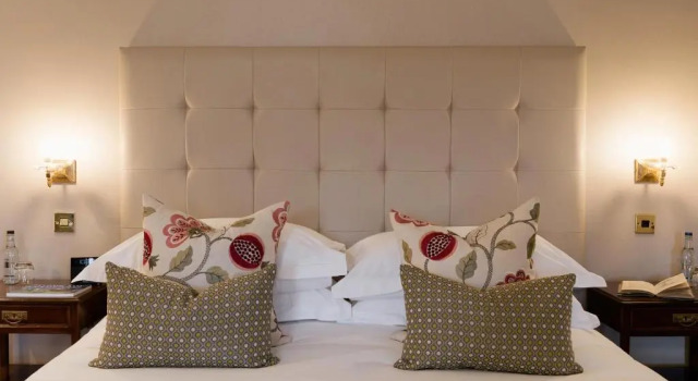 Номер Executive Ashdown Park Hotel