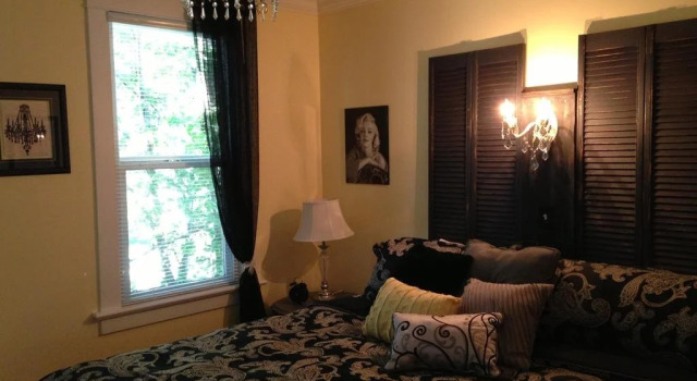 Charles Street Holiday Home