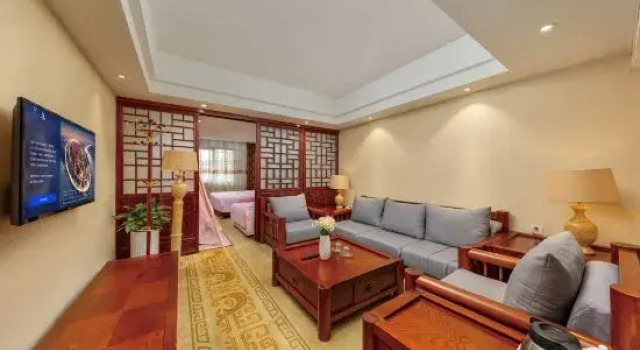 Семейный люкс Vienna International Hotel Xian Dayan Tower