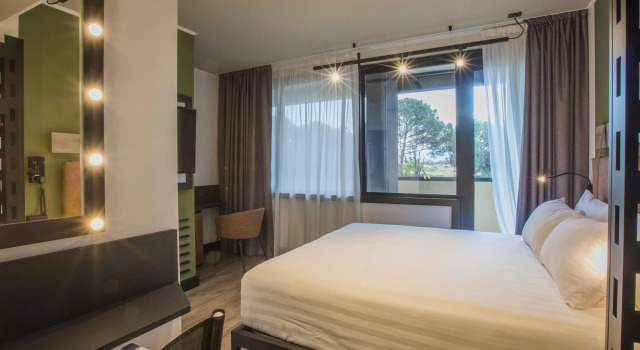 Mercure Roma Cinecittà, Забронировать Отель Отели Рима 4 звезды, 4*