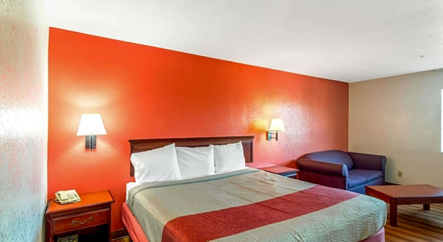 Шестиместный люкс Motel 6 Oklahoma City OK Fairgrounds West