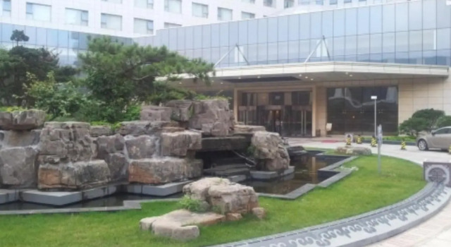 Landbridge Jinjiang Hotel