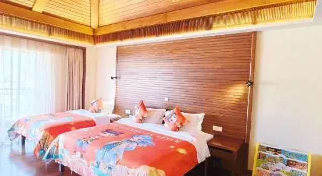 Люкс Luxury Zhujiang Crystal Hotel