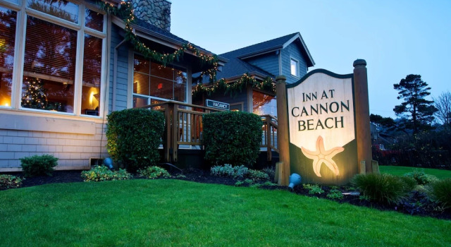 Inn at Cannon Beach, Book Hotel Hoteller i North Oregon Coast med morgenmad, Morgenmad