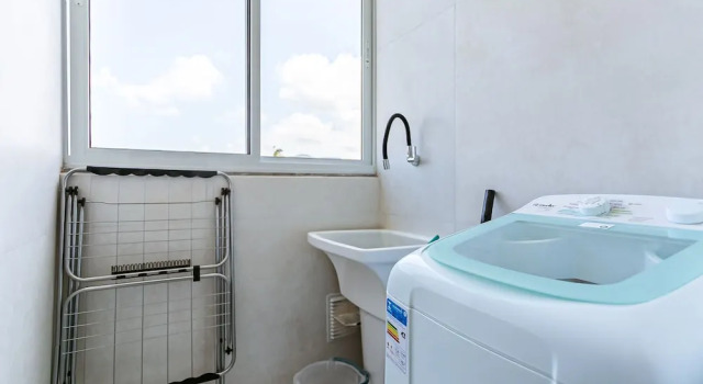 Апартаменты с балконом Prédio com apartamentos completos, com piscina e a passos da praia - Agua Marinha