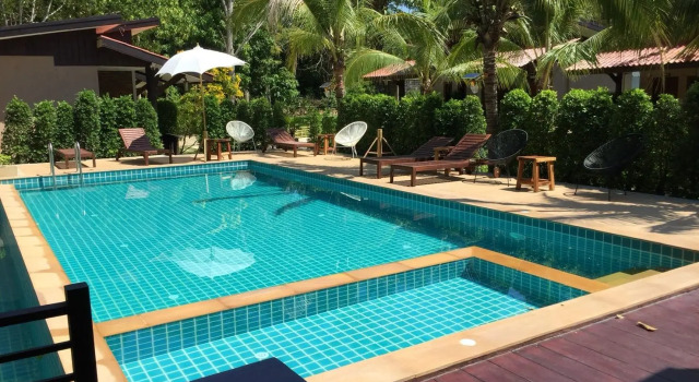 Номер Superior Baan Suan Rim Klong Resort