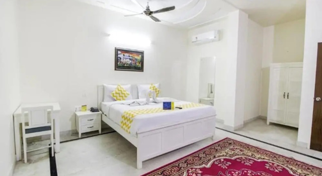 Люкс Hotel DVL INN- Near Jalmahal Jaipur