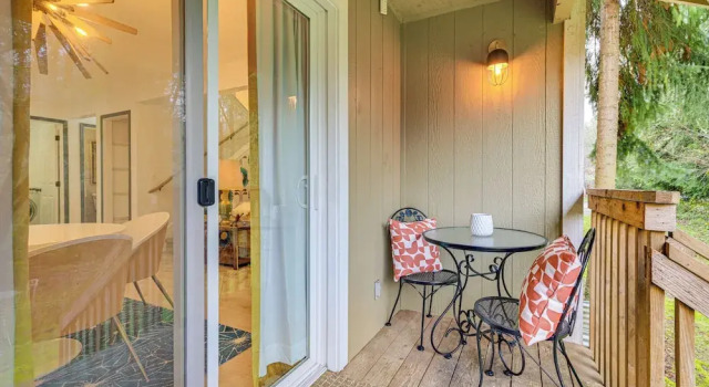 Mcm-inspired Decor & Top Location! Tumwater Duplex, Foglalás Szálloda Tumwater Washington (state)