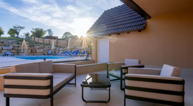 Suite junior Vue piscine Hotel Keimberg